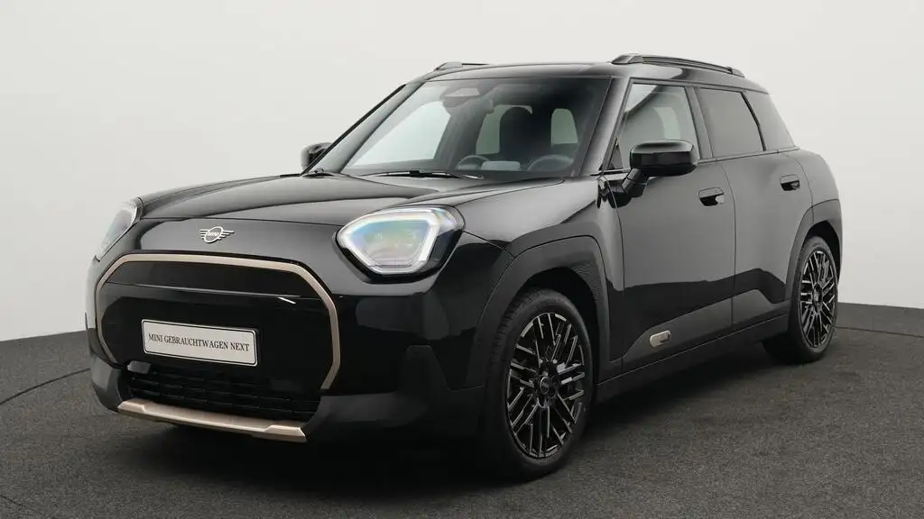 MINI Aceman Favoured Trim