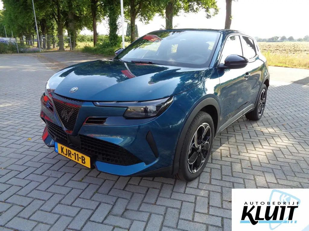 Alfa Romeo Junior Elettrica 54 kWh kleur Blue Navagli