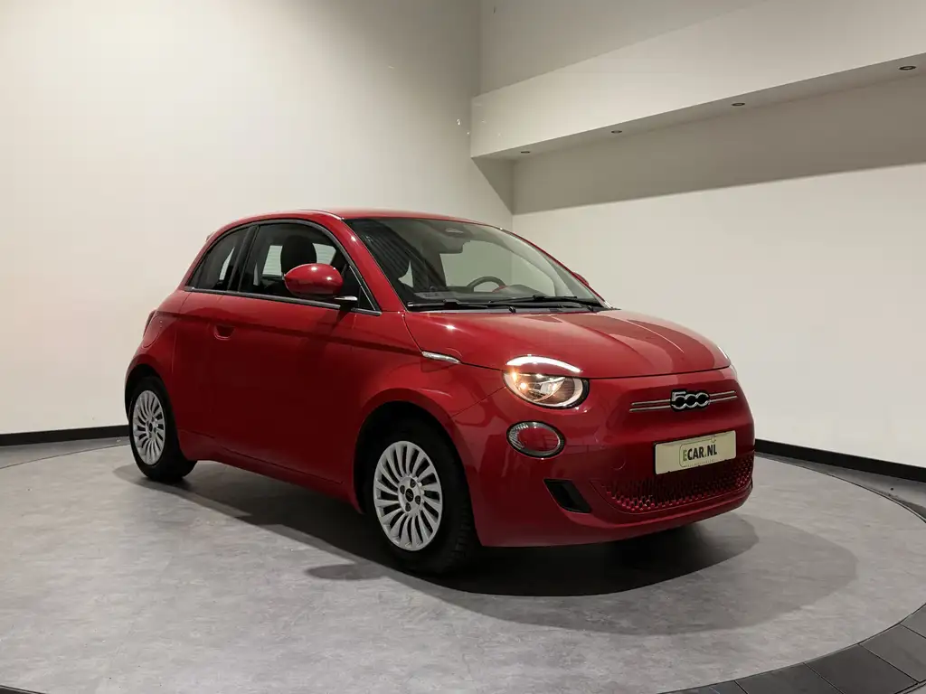 Fiat 500e 3+1 42 kWh | Apple CarPlay - Android Auto | Stoele