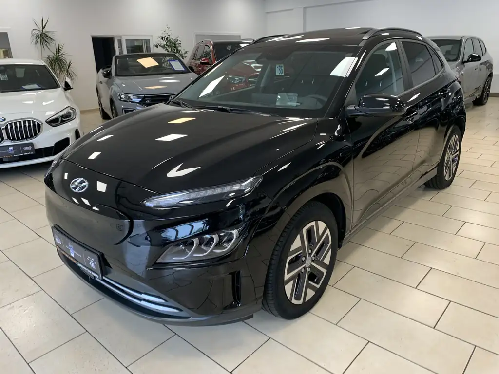 Hyundai KONA Prime*HUD*Pano*ACC*SHZ*Navi*CarPlay*LED*1H