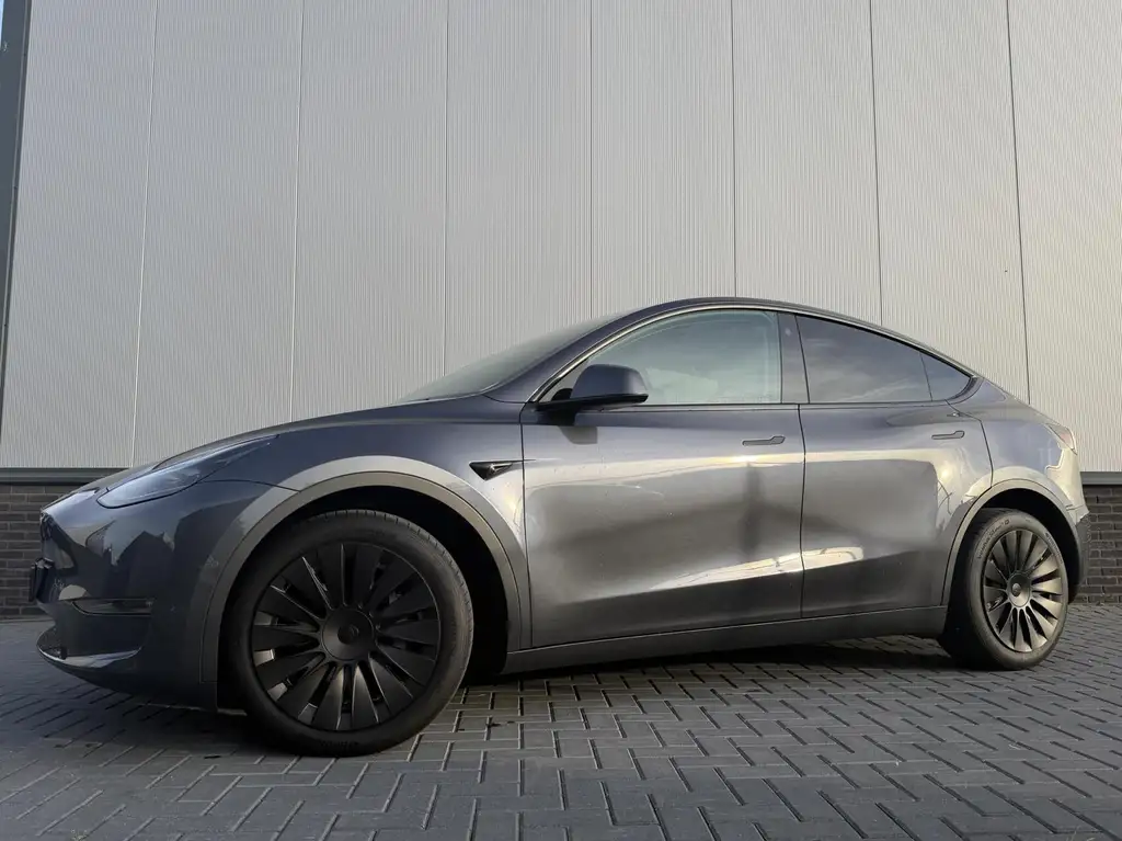 Tesla Model Y Long Range AWD 75 kWh SOH 92%