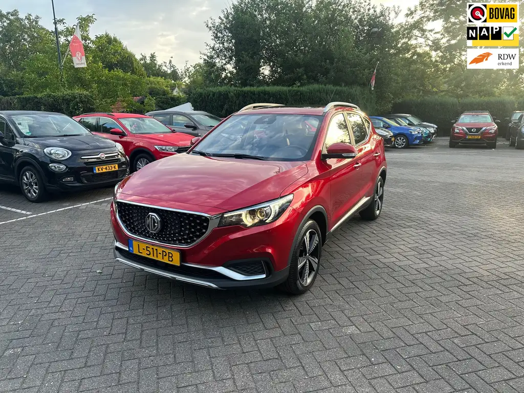 MG ZS EV MG EV Luxury 45 kWh , leer , navigatie , camera ,