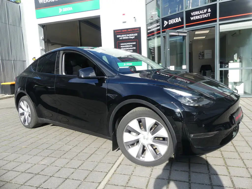 Tesla Model Y Long Range Dual AWD 378KW/PANO/LED/KAM
