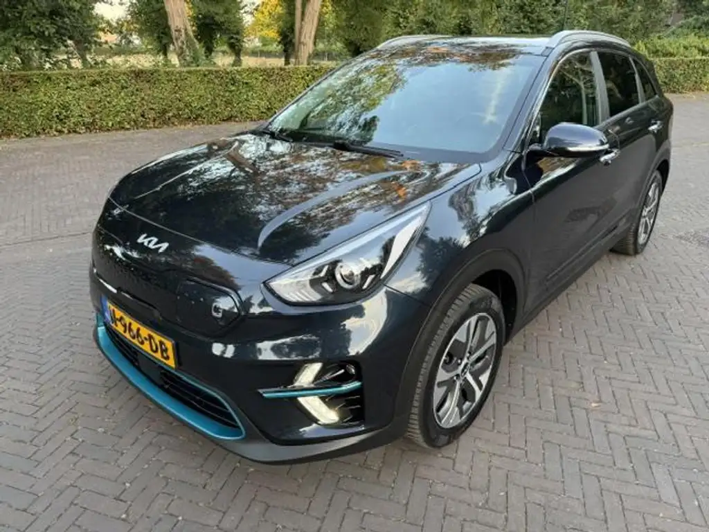 Kia e-Niro Edition 64 kWh 3-fase SOH 98,1%/Camera/Carplay/Led