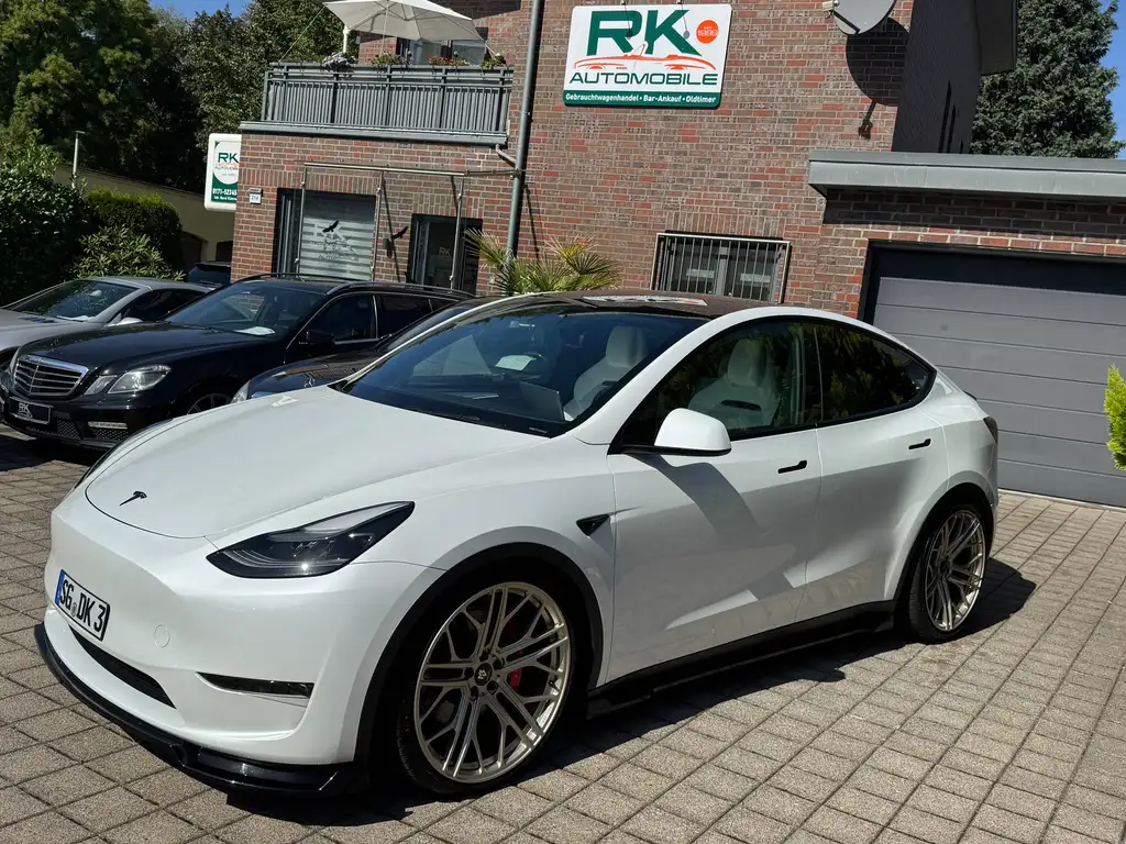 Tesla Model Y Performance Dual AWD Unikat Einzelstück