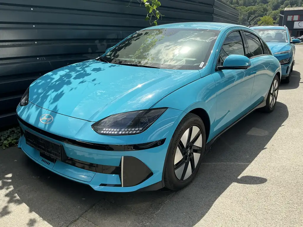 Hyundai IONIQ 6 Uniq Leder HUD Memory 360Cam BOSE 4WD