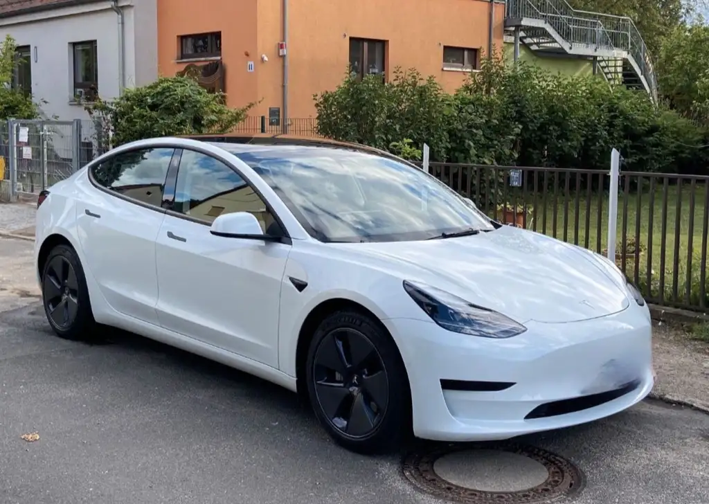 Tesla Model 3 Mwst. Model 3 Standard Range RWD Plus 57,5kWh RWD Plus
