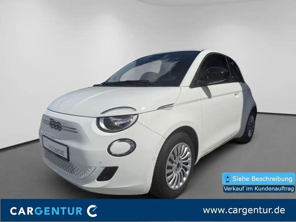 Fiat 500e Red Batterie 23.8 kWh BLIS Key Lane Navi RKam AUT