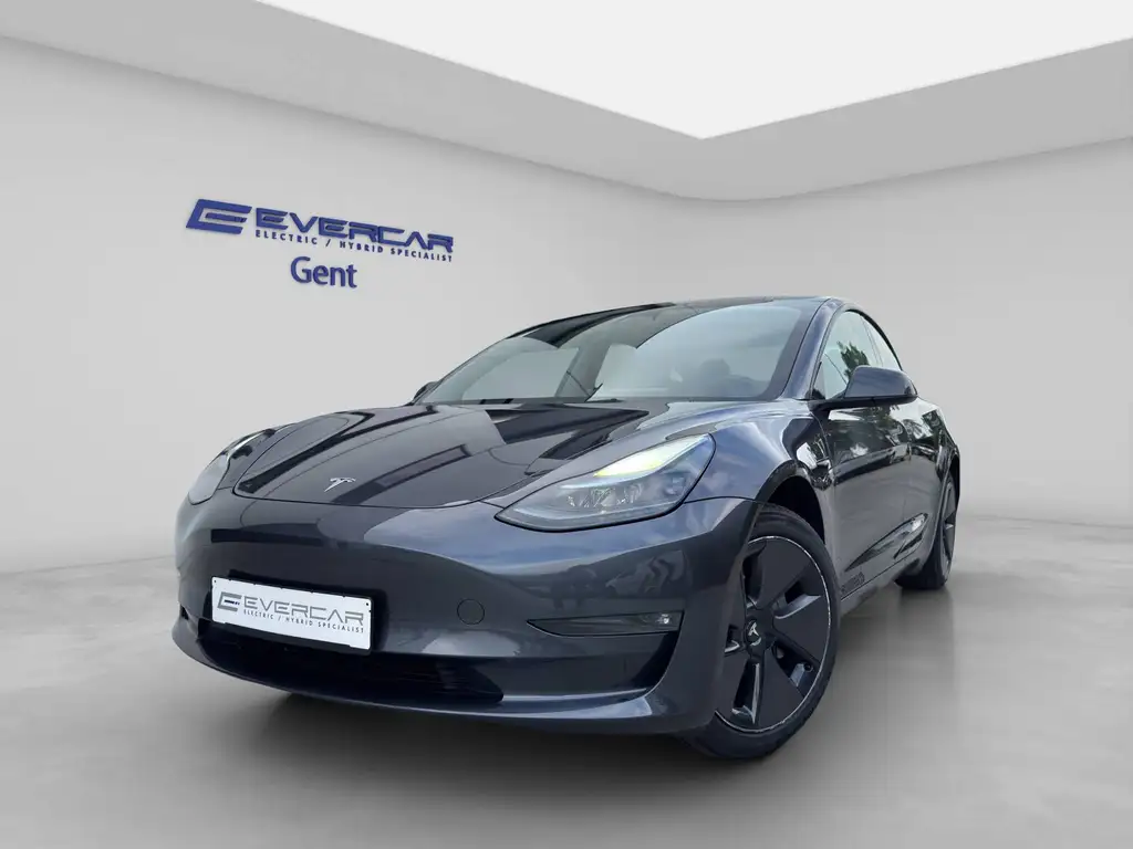 Tesla Model 3 Model 3 Long-Range RWD **PANO*MATRIX*SOH 91,5%**