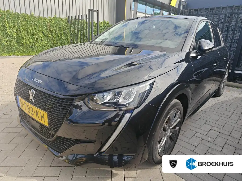 Peugeot e-208 EV Allure Pack 50 kWh | Fase 3 laden | Navi by app
