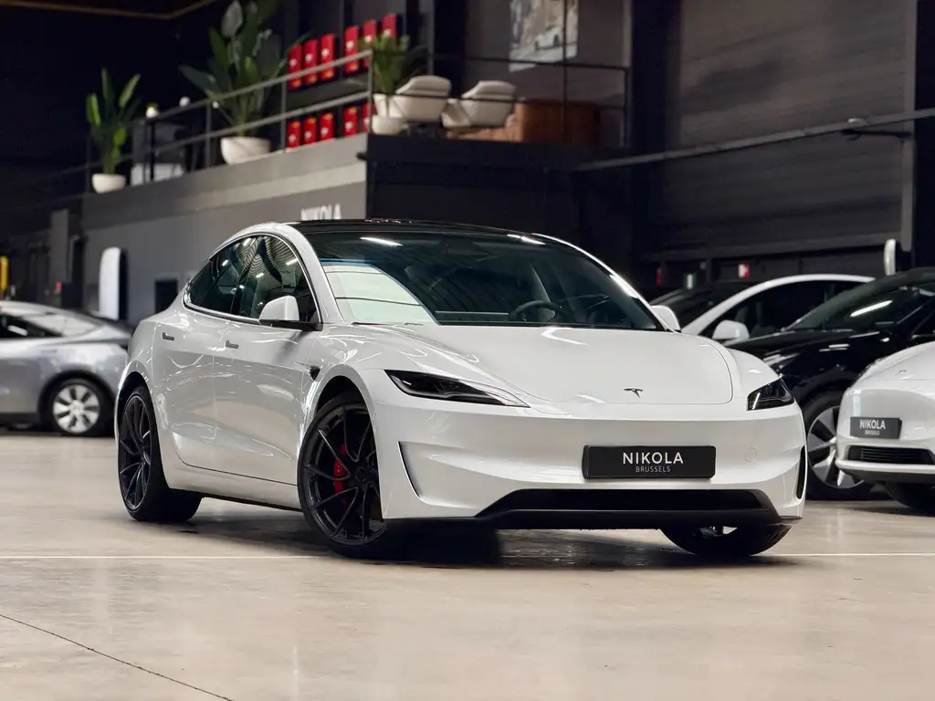Tesla Model 3 HIGHLAND - PERFORMANCE - LOW MILEAGE - 20" WARP WHEELS - AUTOPILOT - HARDWEAR 4 - FSD READY