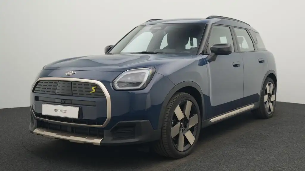 MINI Countryman SE All4 Favoured Trim