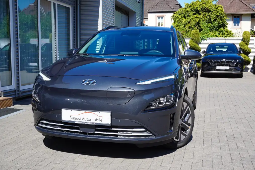 Hyundai KONA KONA 2WD 3Phasen Wpump Navi Totwinke ACC Kamera