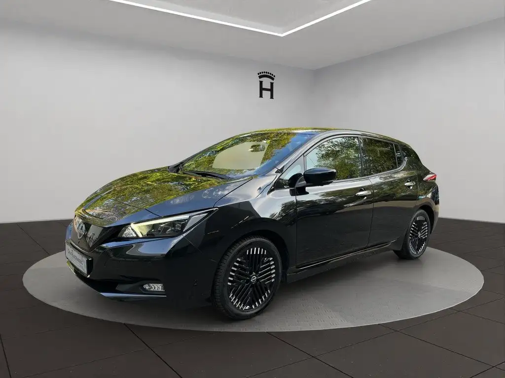 Nissan Leaf N-Connecta 110kW LED 360° ACC Navi DAB