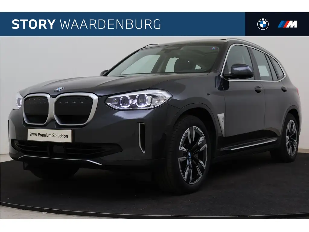 BMW iX3 Executive / Trekhaak / Achteruitrijcamera / LED /