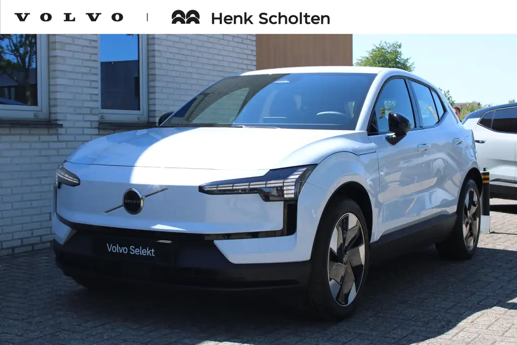 Volvo EX30 Single Motor Extended Range Plus 69 kWh | Apple Ca