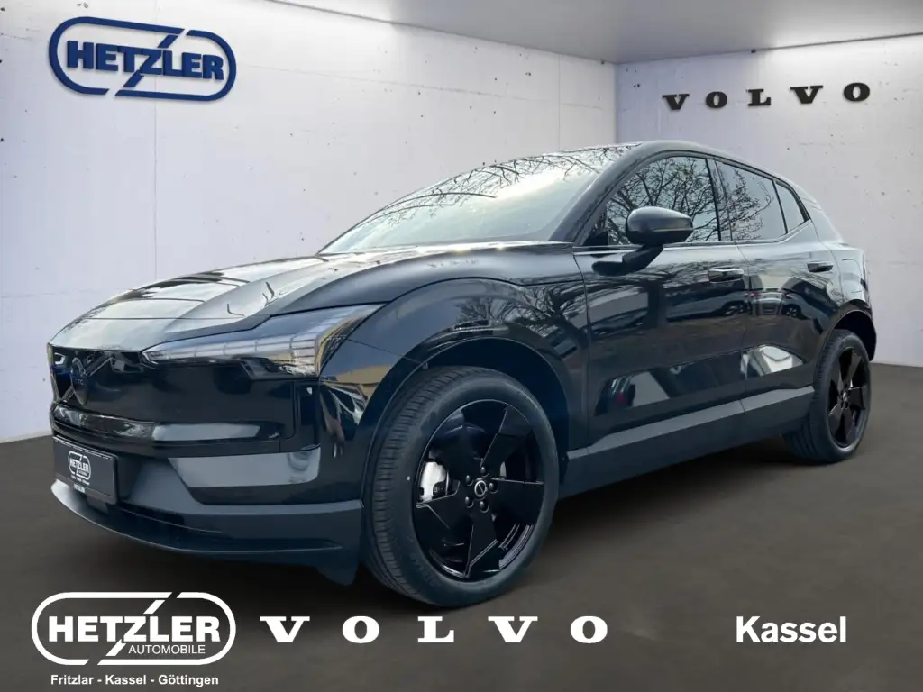 Volvo EX30 Plus Black Edition AWD Twin Performance Pure Elect