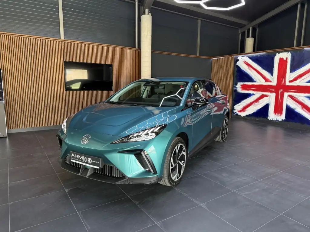 MG 4 Premium *64kWh*360°*Navi*LED*452km*