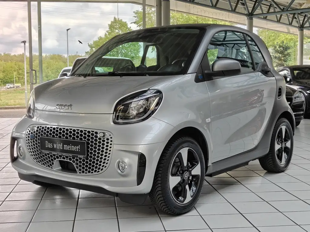 smart forTwo ForTwo EQ Coupé Passion 22KW+LED+KAM+2xKABEL+15"