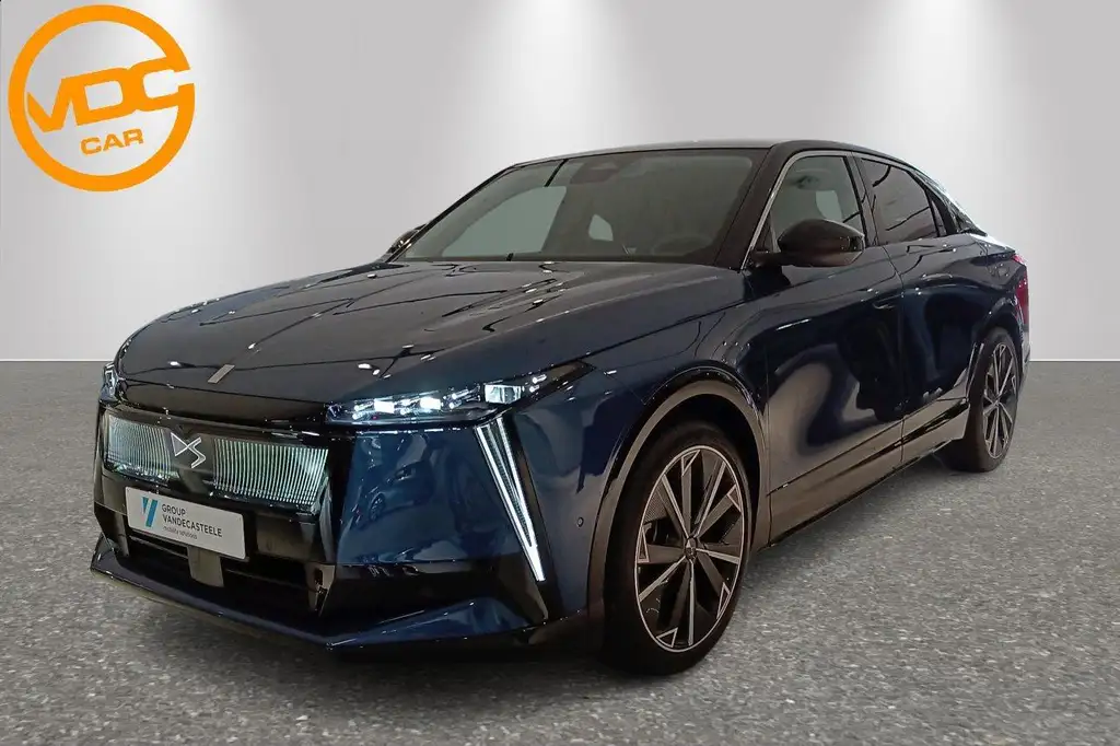 DS Automobiles N°8 FWD LONG RANGE