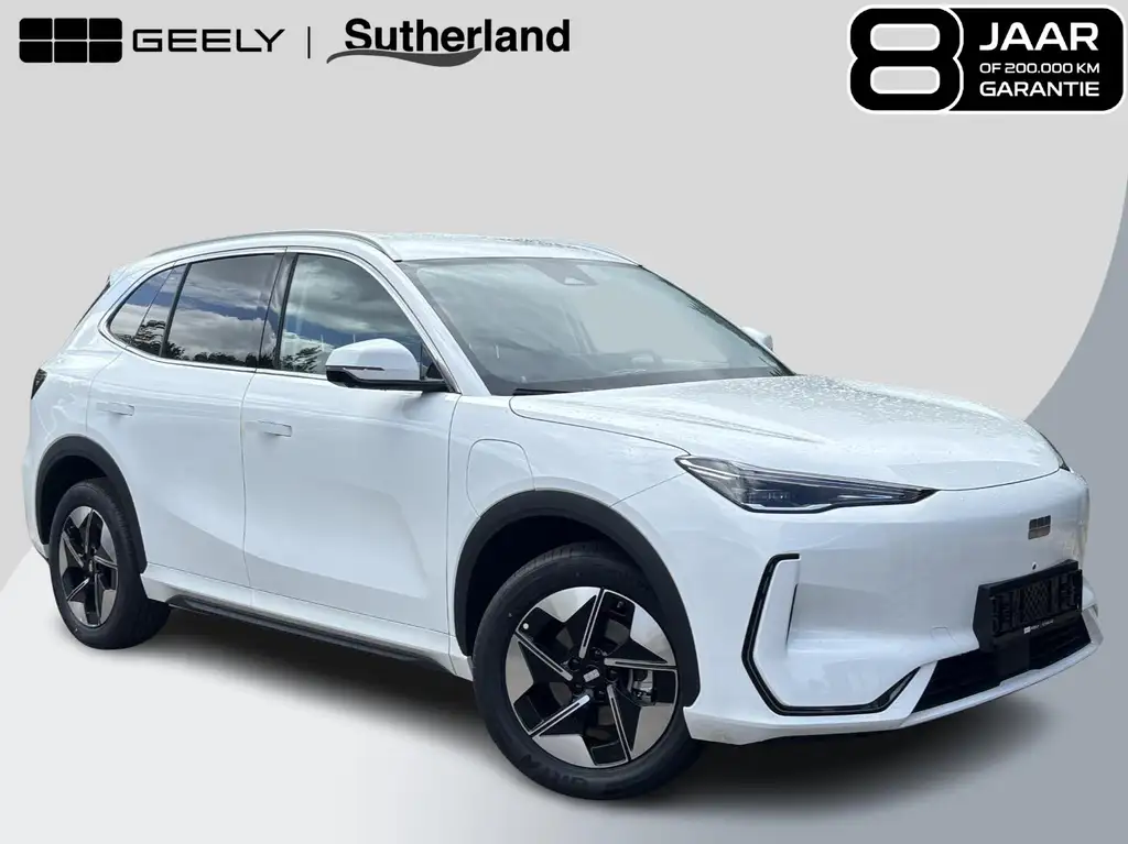 Geely E5 Pro 60 kWh 218 PK | Stoelverwarming & verkoeling |