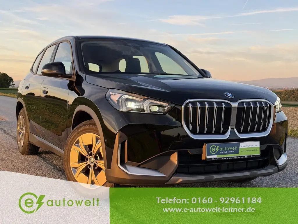 BMW iX1 xDrive30 64,8kWh adapt. LED Komfortzugang RFK