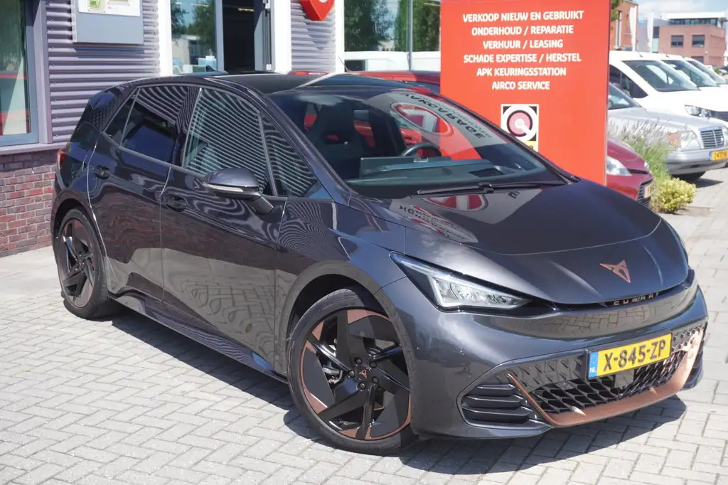 CUPRA Born Copper Edition 62 kWh / SOH 95,5% / Pano / Massage