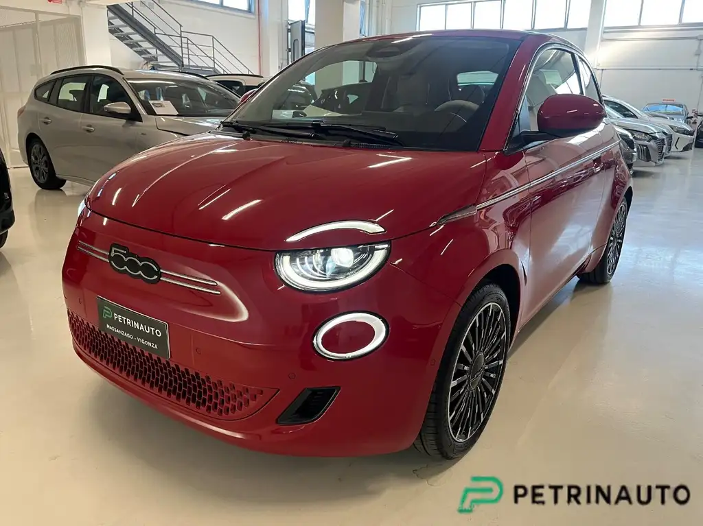 Fiat 500e 42 kWh La Prima NAZIONALE