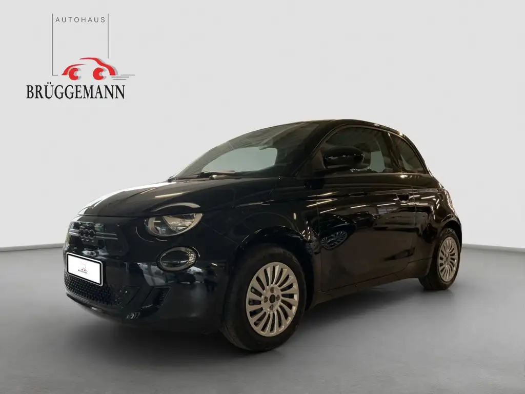 Fiat 500e + Radio- & Winterpaket