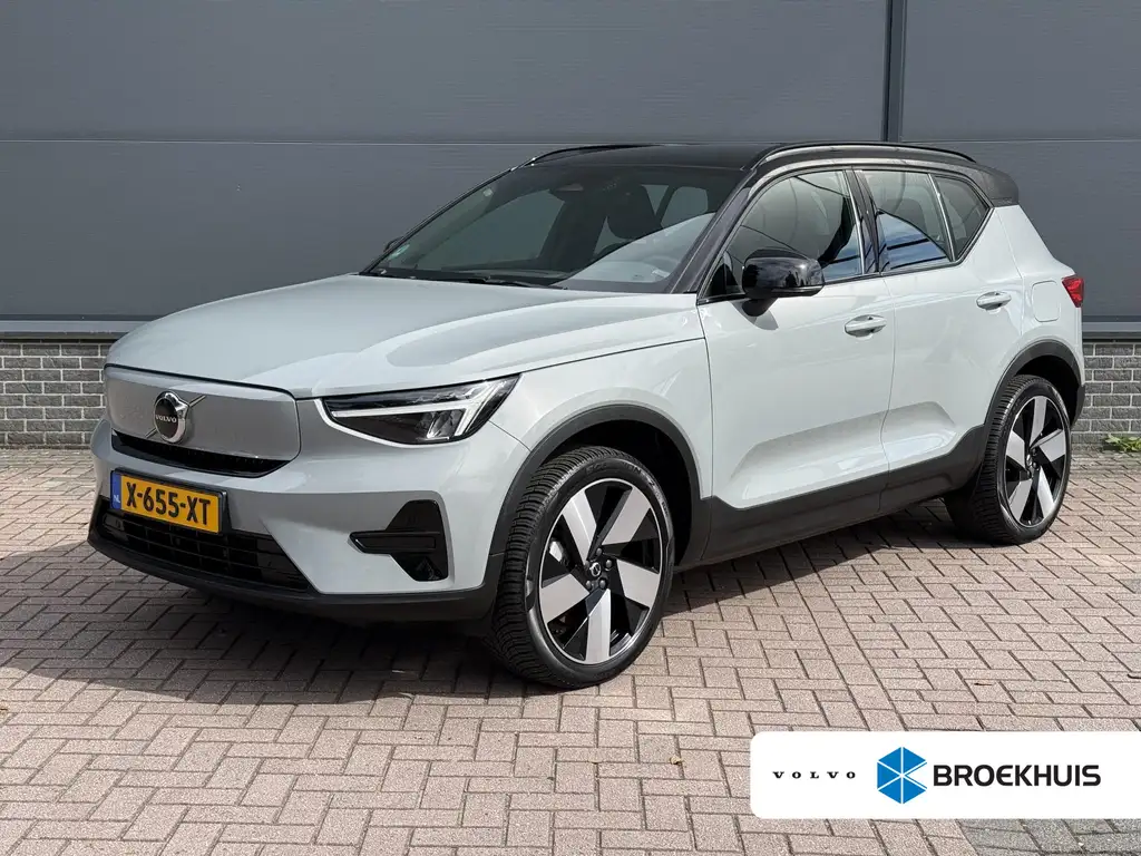Volvo XC40 Single Motor Extended Range Plus 82 kWh / Dealer O
