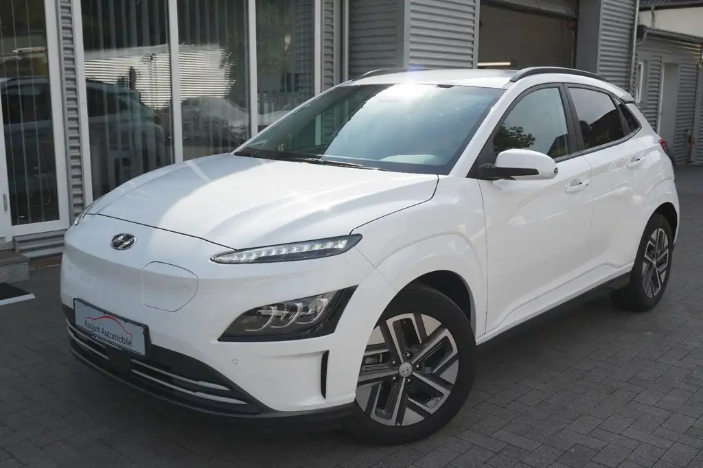 Hyundai KONA KONA Trend 3Phasen WPump Navi KRELL ACC LED KAM