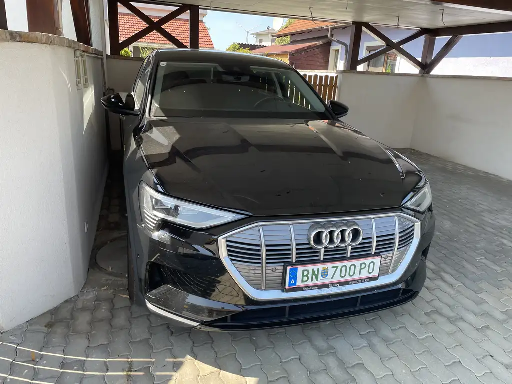 Audi e-tron 50 quattro 71kWh Advanced