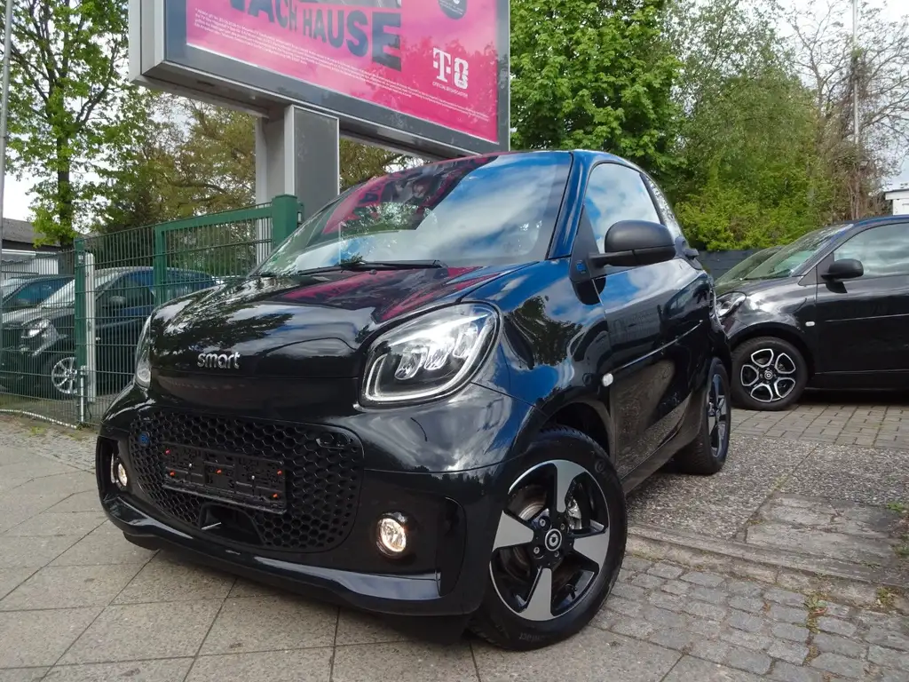 smart forTwo coupe EQ,22KW,R-Kamera,LED,SHZ,Panorama