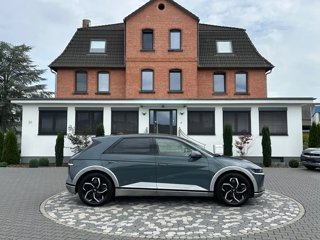 Hyundai IONIQ 5 Uniq PIXEL ACC BOSE HUD 360° AHK SOLAR