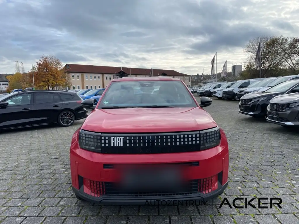 Fiat Grande Panda E 83 kW Elektro 44kWh Red LED PDC