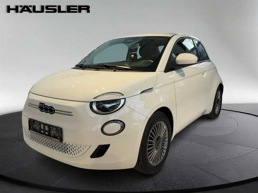 Fiat 500e Elektro 42 kWh 3-Phasen-Onboard-Charger *Klima* *N