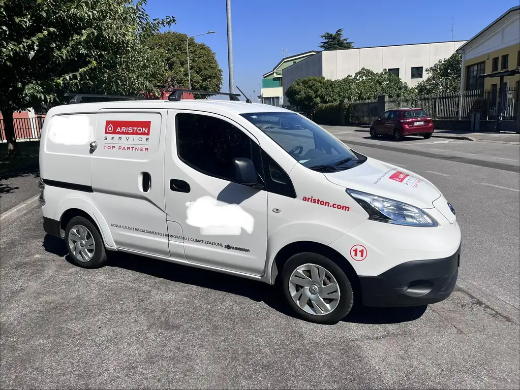 Nissan NV200 Van