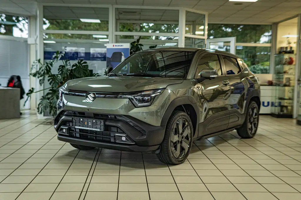 Suzuki eVitara e VITARA (128kW/174PS) Comfort+ (61 kWh-Batterie) *8 Jahre Garantie!