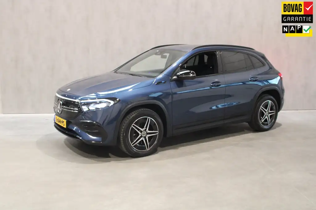 Mercedes-Benz EQA 250 Business Solution AMG 67 kWh Camera/Trekhaak/Night