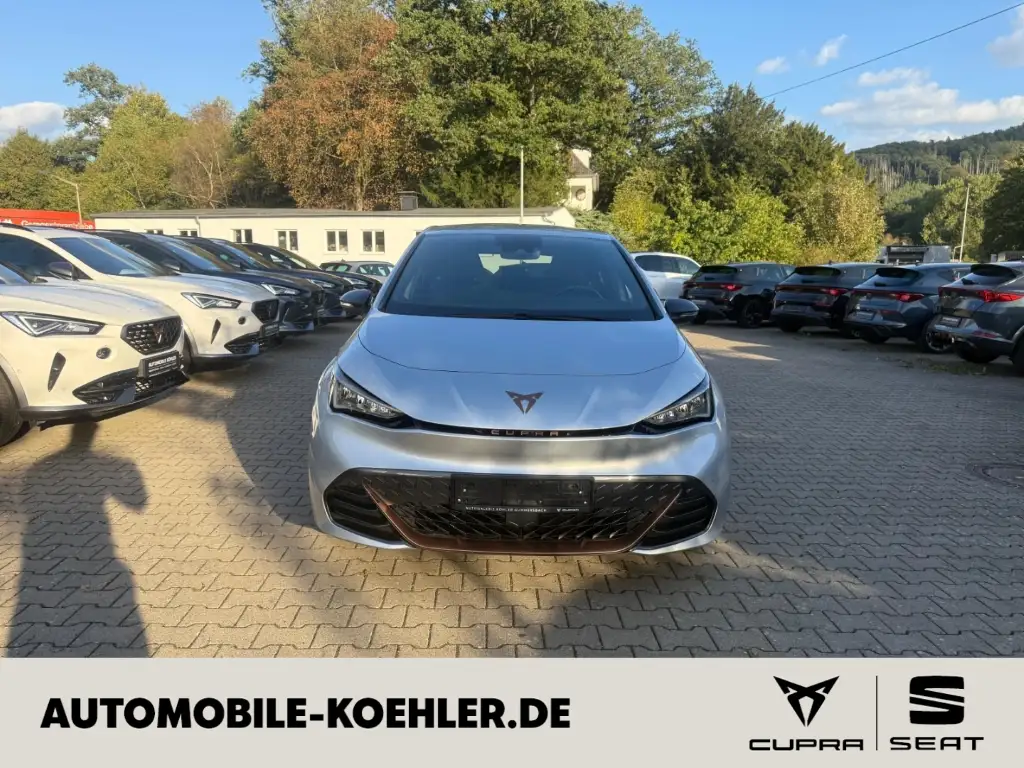 CUPRA Born 170 kW (231 PS) 77kWh, Top-View, Navi, ACC