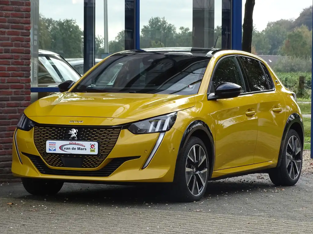 Peugeot e-208 EV GT Pack 50 kWh 136 PK PANO LED LEDER STOEL VER