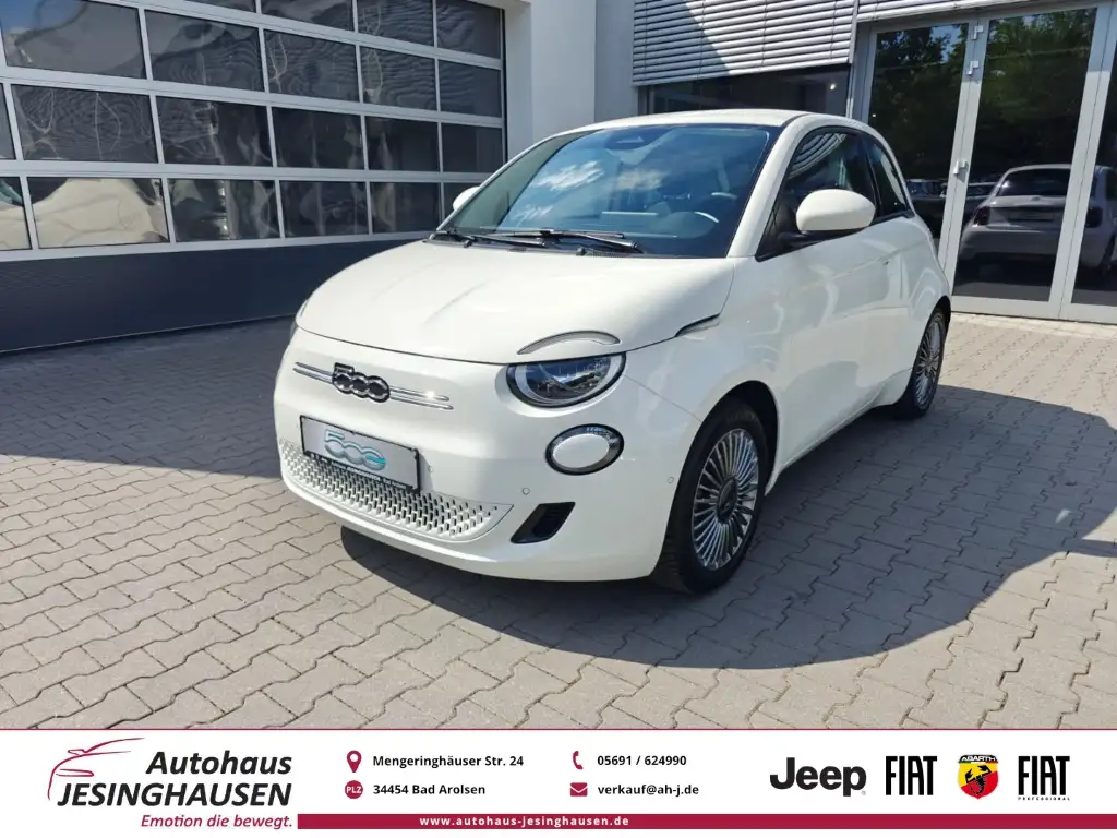 Fiat 500e WinterP.+Allwetter+360°PDC +RFK+Apple Carplay+Fahr