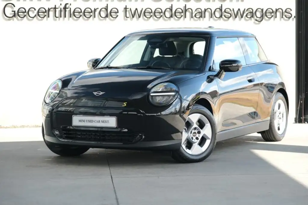 MINI Cooper SE Cooper SE Essential | 49 KWH | OLED | DRIVE ASSIST