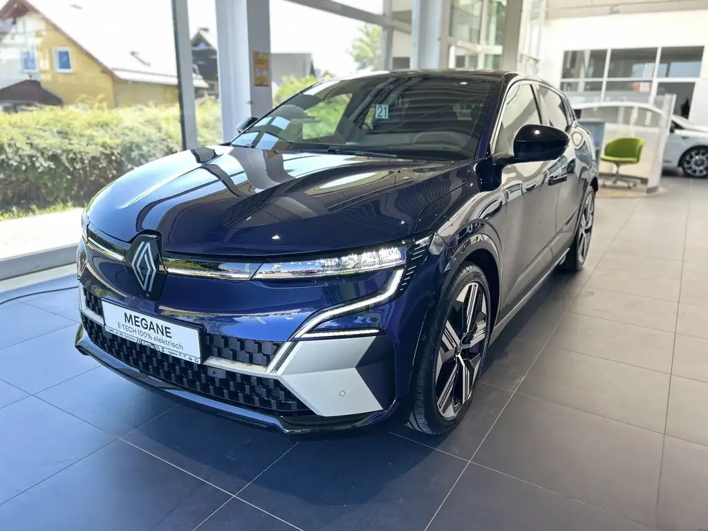 Renault Megane E-Tech Iconic 220 Comfort Range