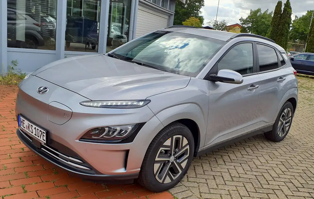 Hyundai KONA Advantage Elektro 2WD Navi Kamera Sitzhzg LED