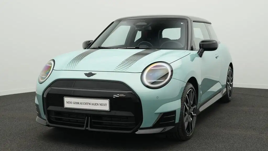 MINI Cooper John Cooper Works Trim