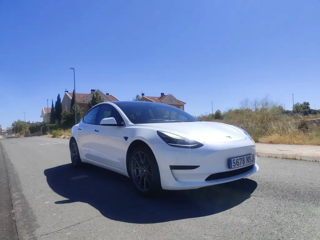 Tesla Model 3 Standard Range RWD Plus