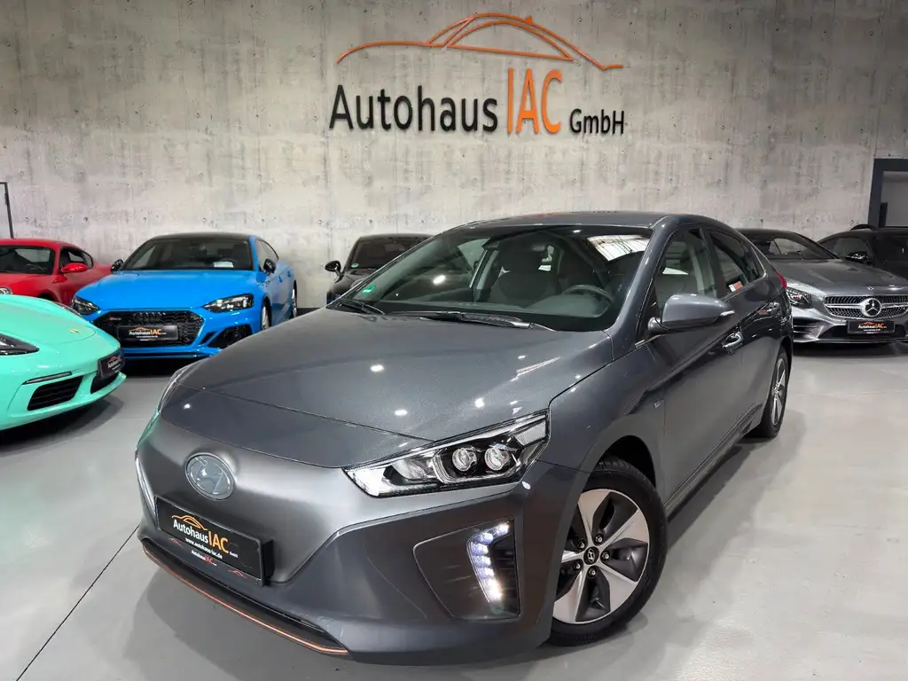 Hyundai IONIQ /Style/Elektro/SHZ/NAVI/ELEKTRO/LENKRADHEIZ