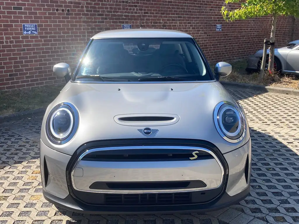 MINI Cooper SE Classic Trim - Alu Mini 17" - Soh batterij: 96,7 % !!!