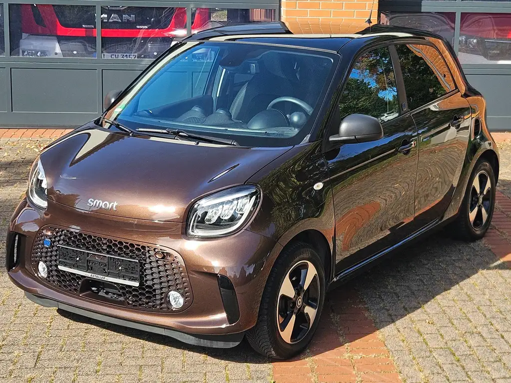 smart forFour smart EQ ForFour EQ passion mit plus u. exclusiv-Paket 22kw-Lader 2J Garantie möglich!